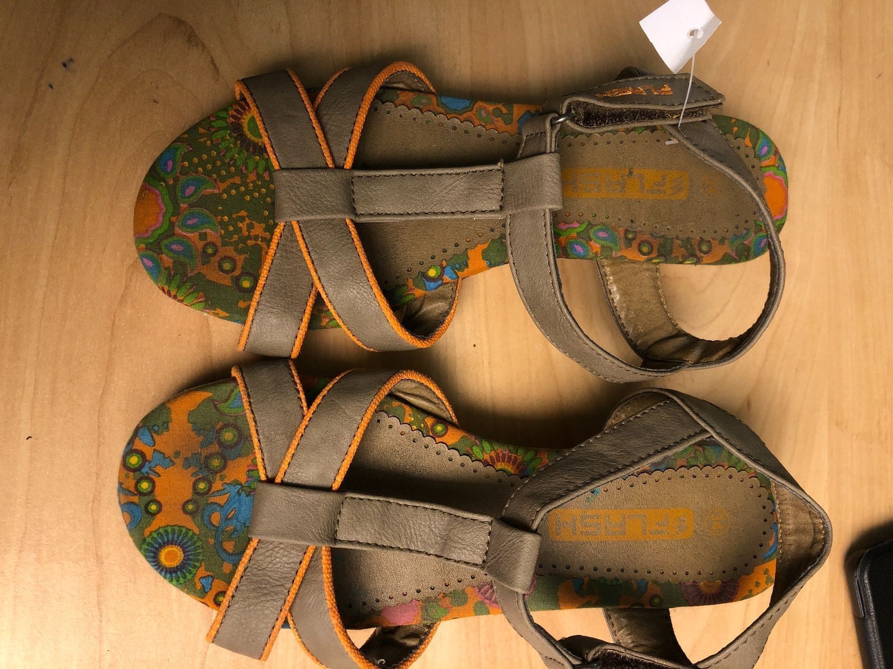 Chaussures filles: Flash Sandalen Gr.34 – D'occasion à Obergerlafingen par cabo4 1