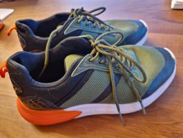 Turnschuhe / Freizeitschuhe Vty Grösse 34
