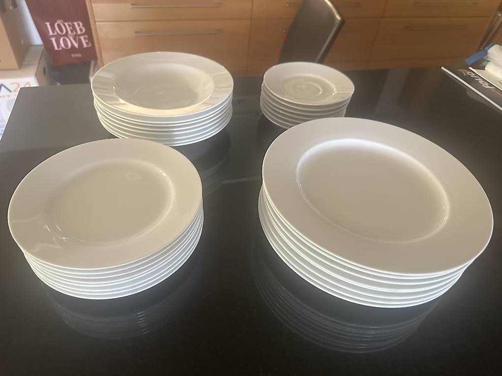 Services de table: Geschirrset – D'occasion à Niederwangen BE par 08_Diva 2