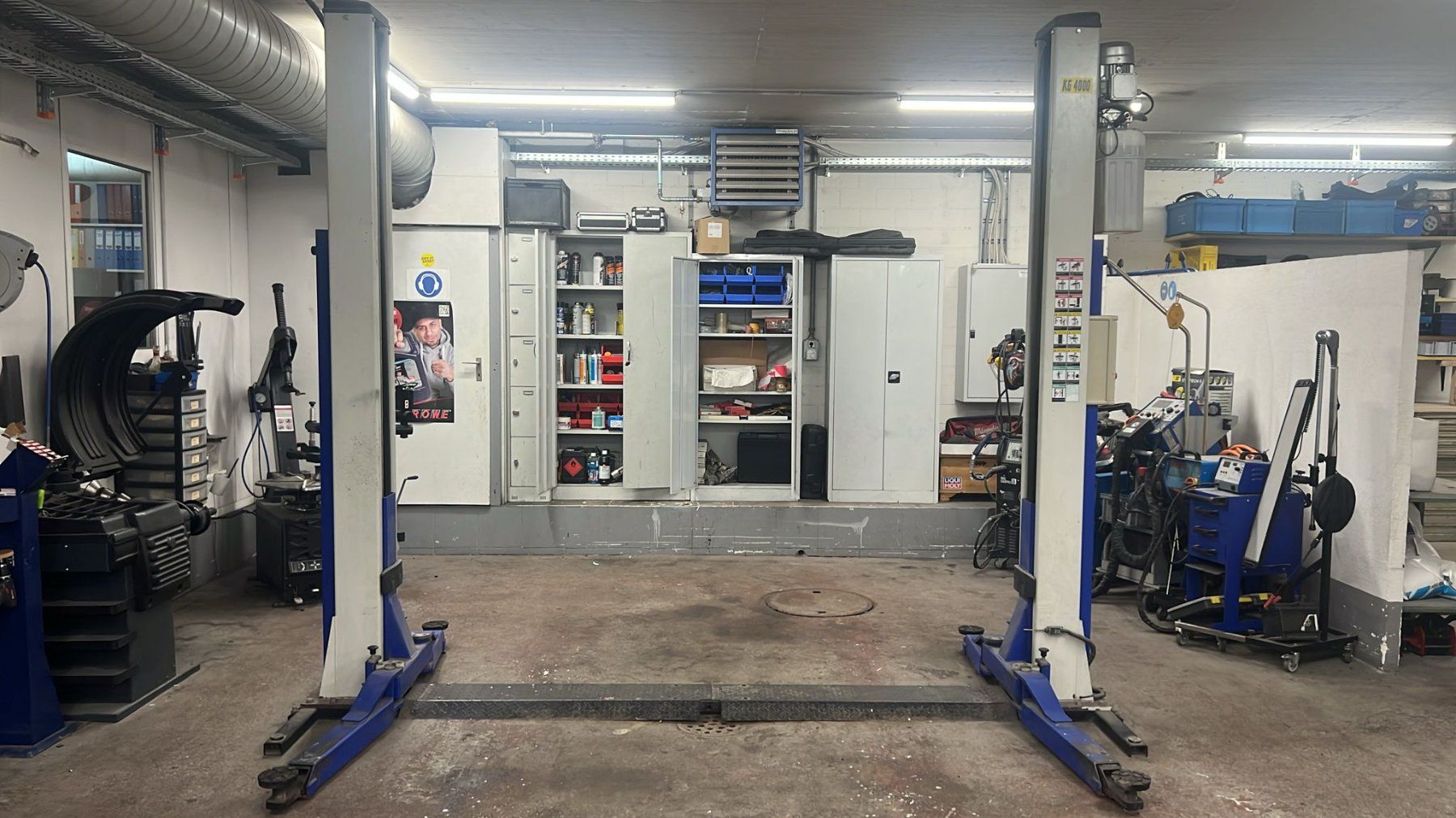 Hebebühne & Wagenheber: Autolift – Gebraucht aus Bilten von Porsche037