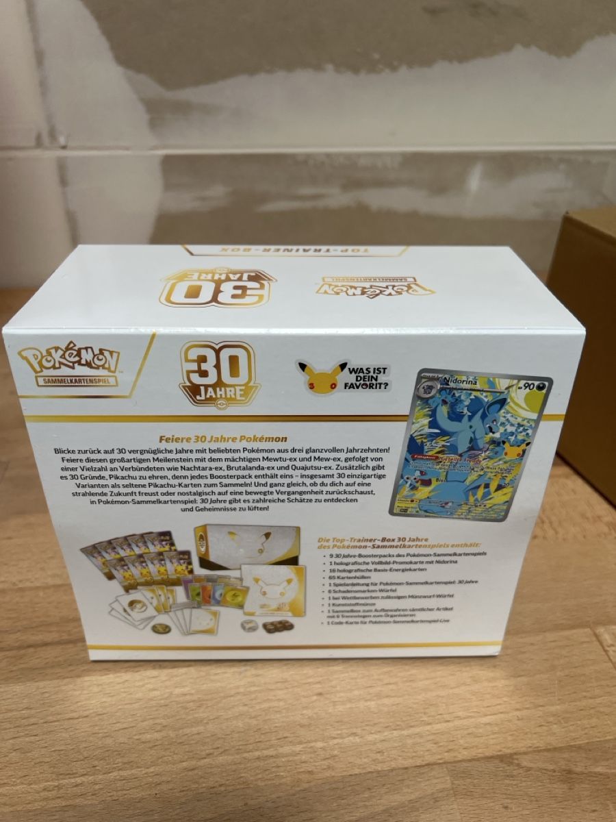 Pokémon Carte collezionabili: Pokemon Top Trainer Box 30th Celebration – Nuovo e nell'imballaggio originale da Goldau venduto da ecko08 3