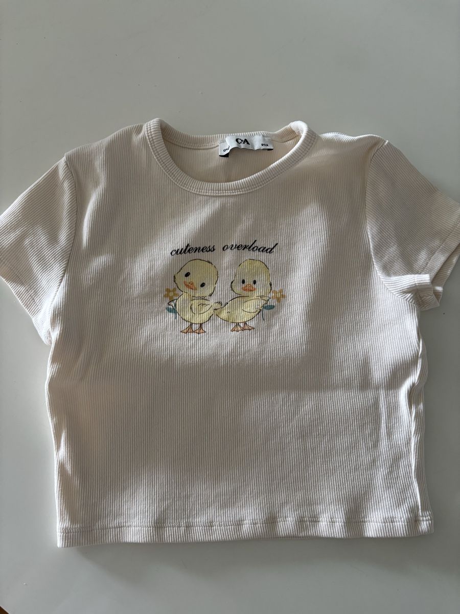Blouses, T-shirts & Tops: T-Shirt 134 – D'occasion à Buchrain par Ham2383