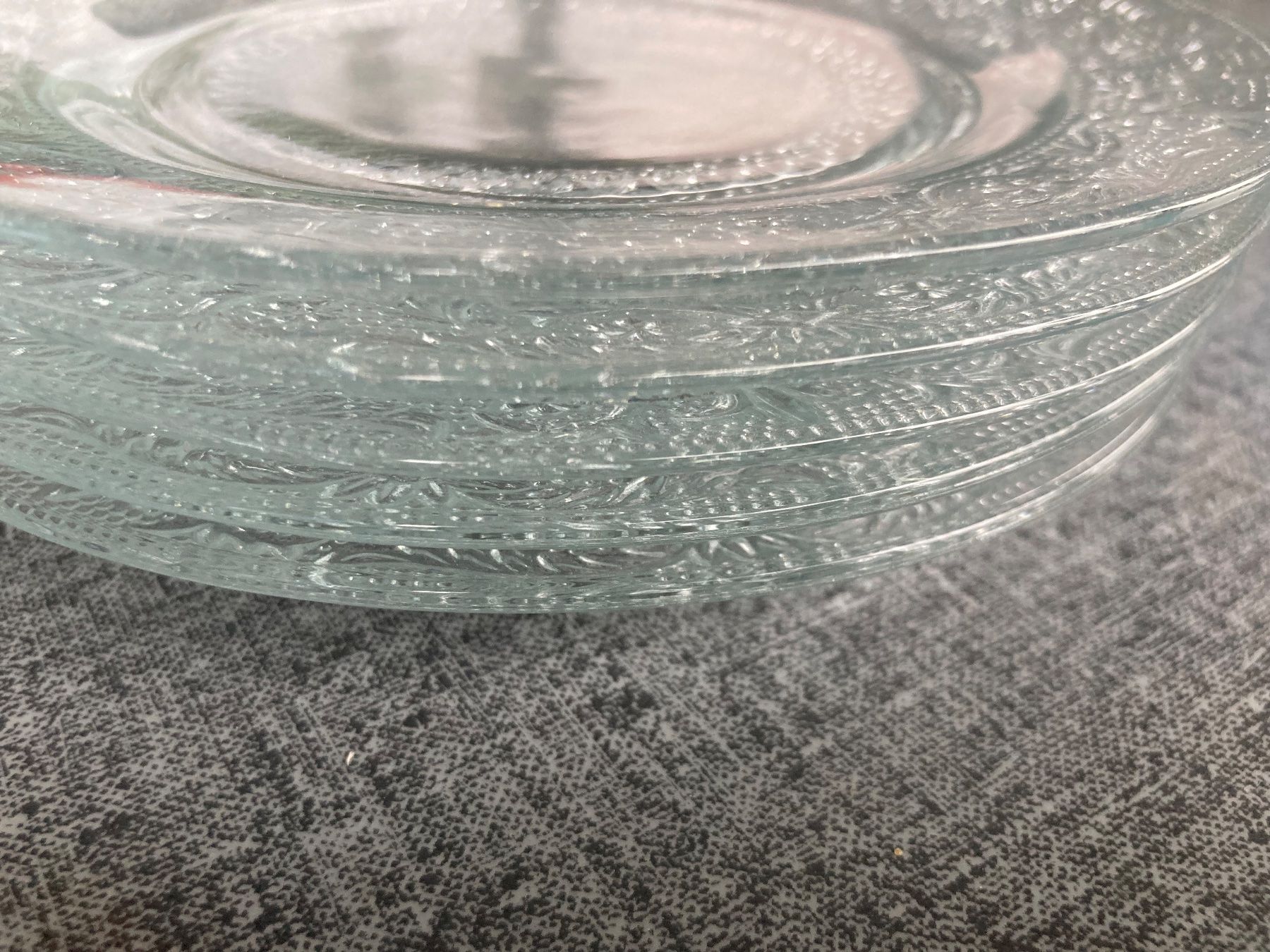 Piatti: Vintage Glas-Dessertteller mit Blumenmuster, 5 Stk – Usato da Zürich venduto da Idbiw 2