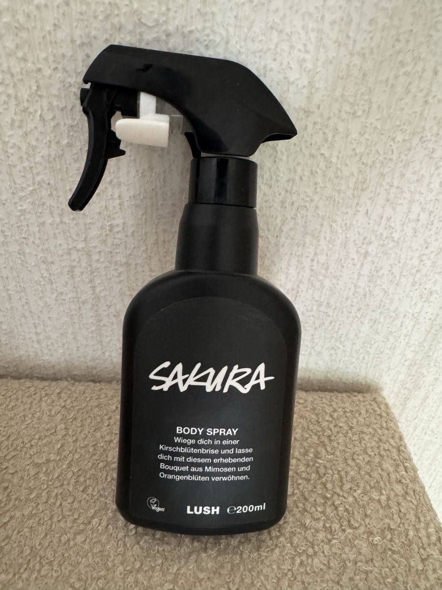 Lush Profumi & Eau de Toilette: Lush Body spray – Usato da zürich venduto da fufinini4