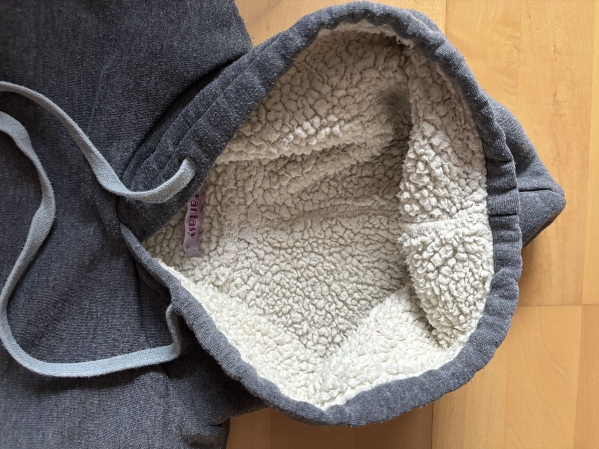 Maglioni & Felpe: Kapuzen Pulli L – Usato da Kesswil venduto da Branca-01 1
