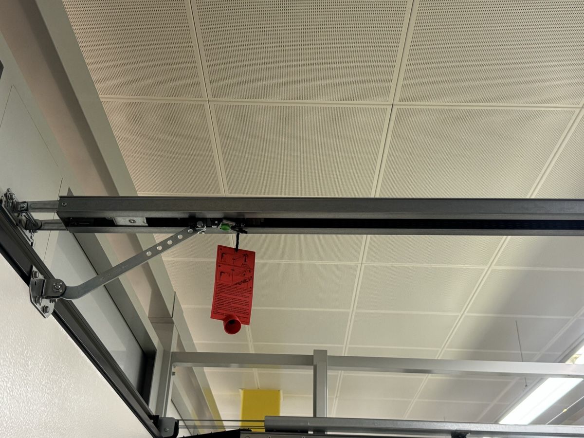 Berner Torantriebe Sonstiges Elektromaterial: Antriebskopf GA 105 700N – Neu (gemäss Beschreibung) aus Zuzwil SG von A.Wissekerke_Tueren 3
