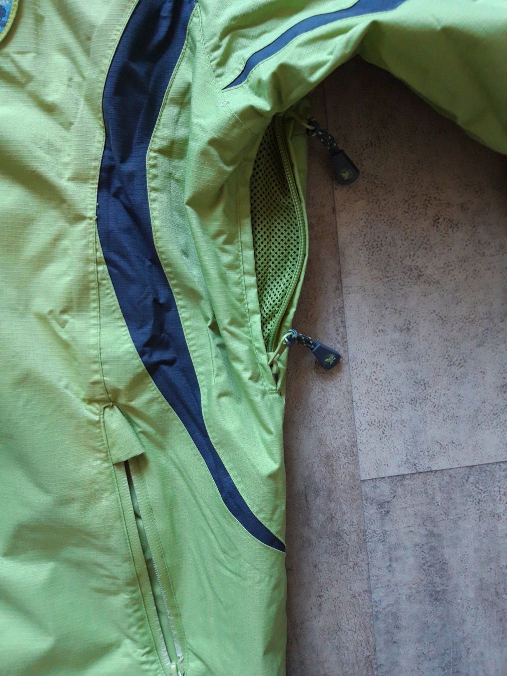 Jacken: sehr schöne Übergangs-Jacke, Grösse 40/42 – Gebraucht aus Escholzmatt von Stern777 1