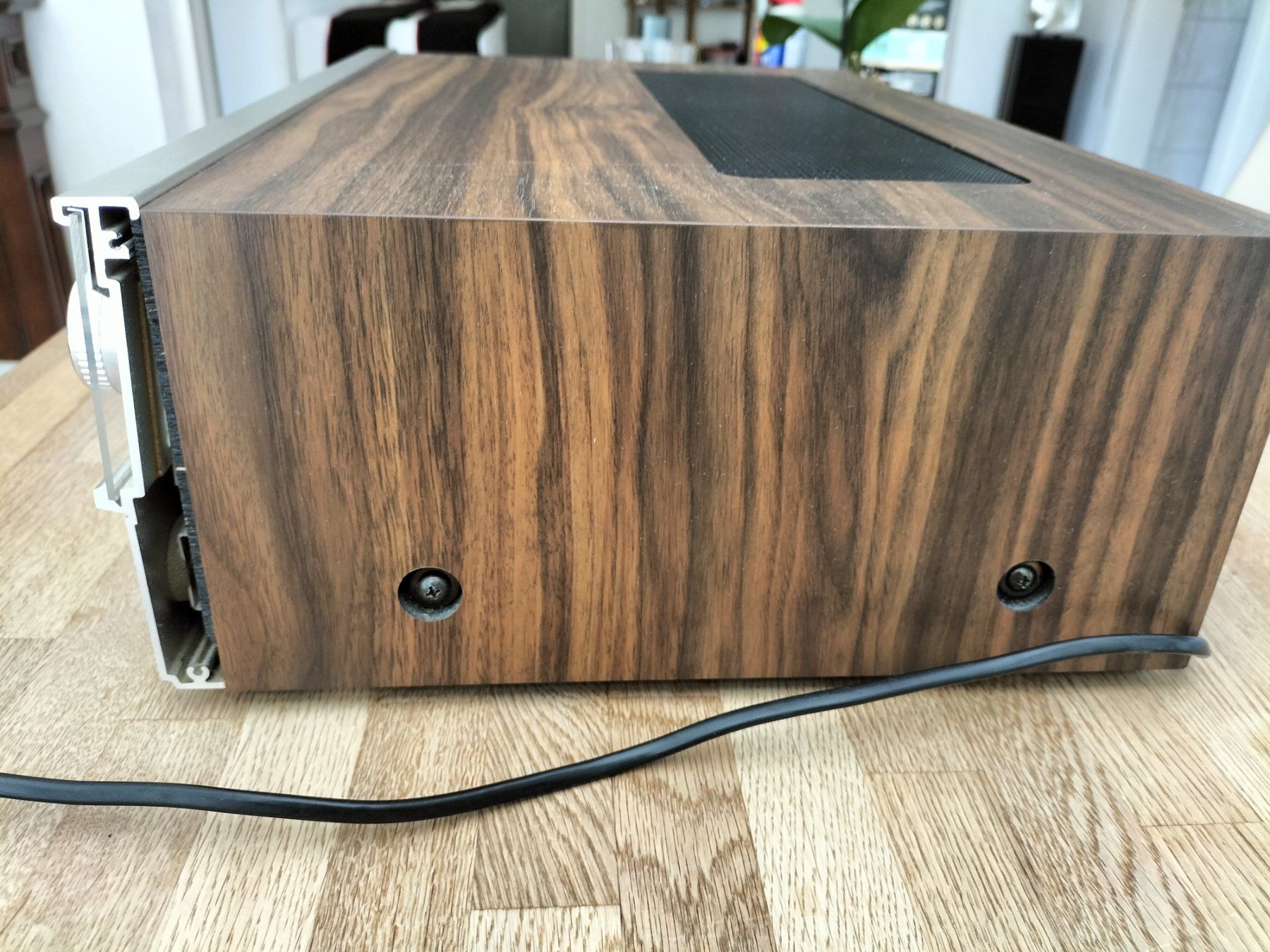 Ricevitori: Studio Standard By FISHER. Stereo Receiver RS-1052 – Usato da Luzern venduto da ces_xt2k 2
