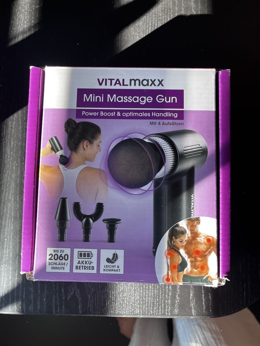 Massagegeräte: Massage Gun klein – Gebraucht aus Küssnacht am Rigi von lus_g9xw