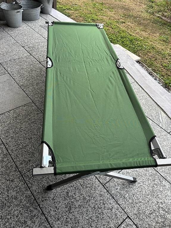 Letti: Feldbett / Campingklappbett – Usato da Steffisburg venduto da kra_w59f 1