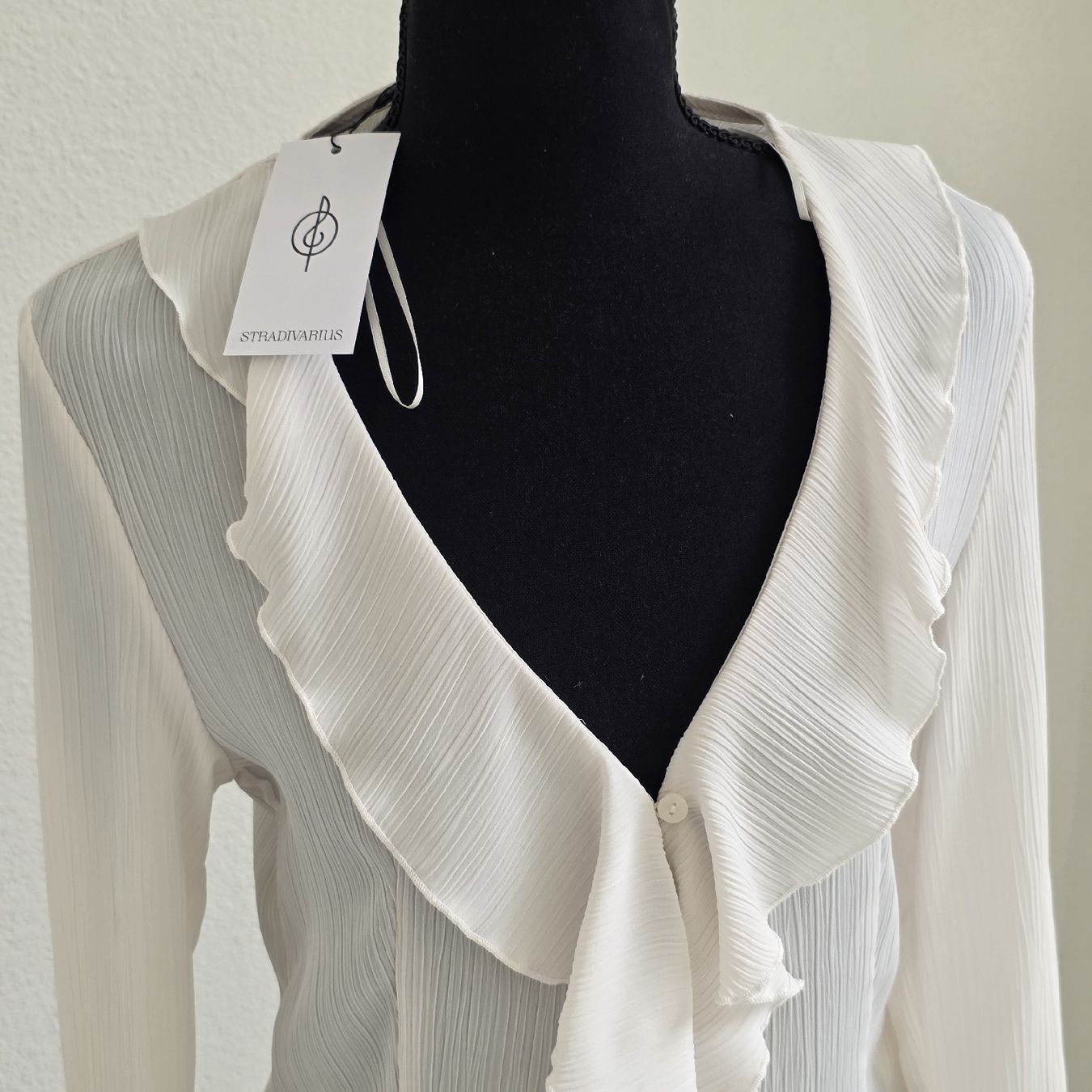 Stradivarius Camicette: Stradivarius Bluse mit Rüschen, Grösse M,Neu mit Etiketten – Nuovo e nell'imballaggio originale da Rheinsulz venduto da Gilea 1