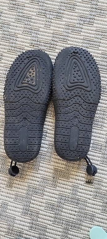 Scarpe per ragazzi: Wasserschuhe gr. 28 – Usato da Windisch venduto da roumetm 1