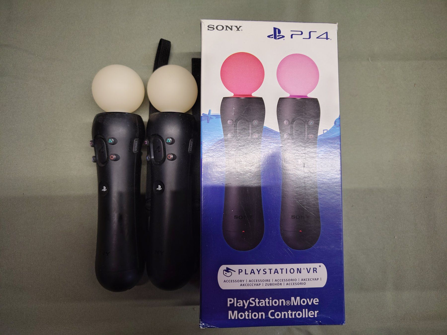 Controller: Sony - PlayStation Moves PS4 pour PSVR – Usato da Saxon venduto da dan_drn5