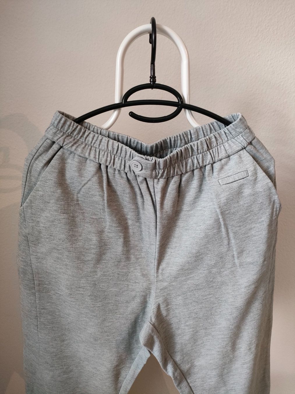 Pantaloni: Bequeme gerade Jogginghose grau – Nuovo (secondo la descrizione) da Dietikon venduto da MJ_Sporting 1