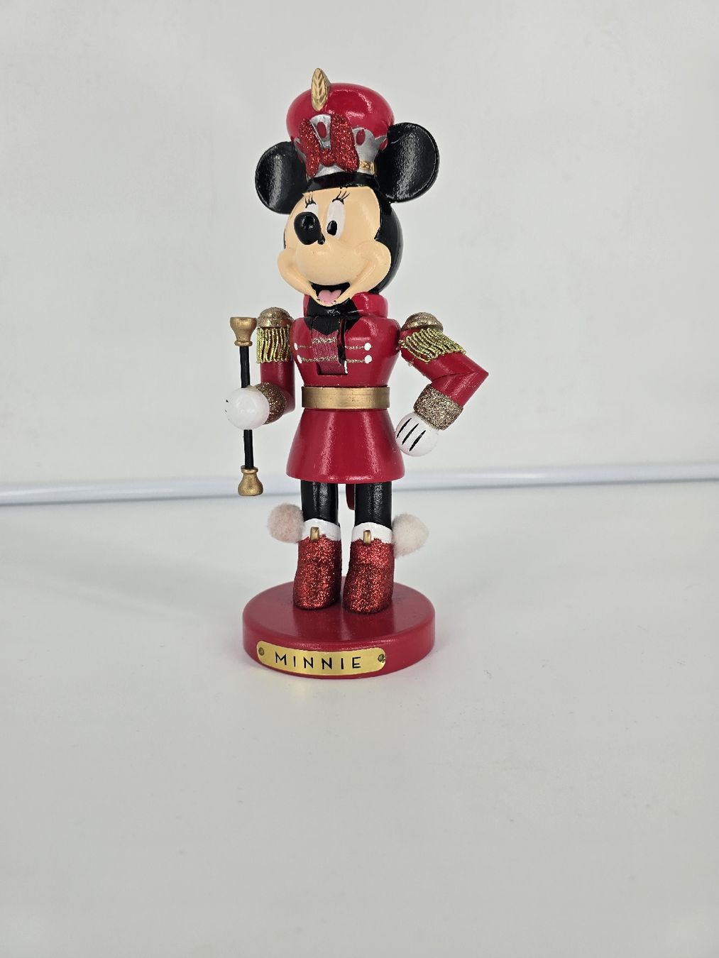 Disney Figuren: Minnie Mouse Nussknacker – Gebraucht aus Adligenwil von Die-Fundgrueb