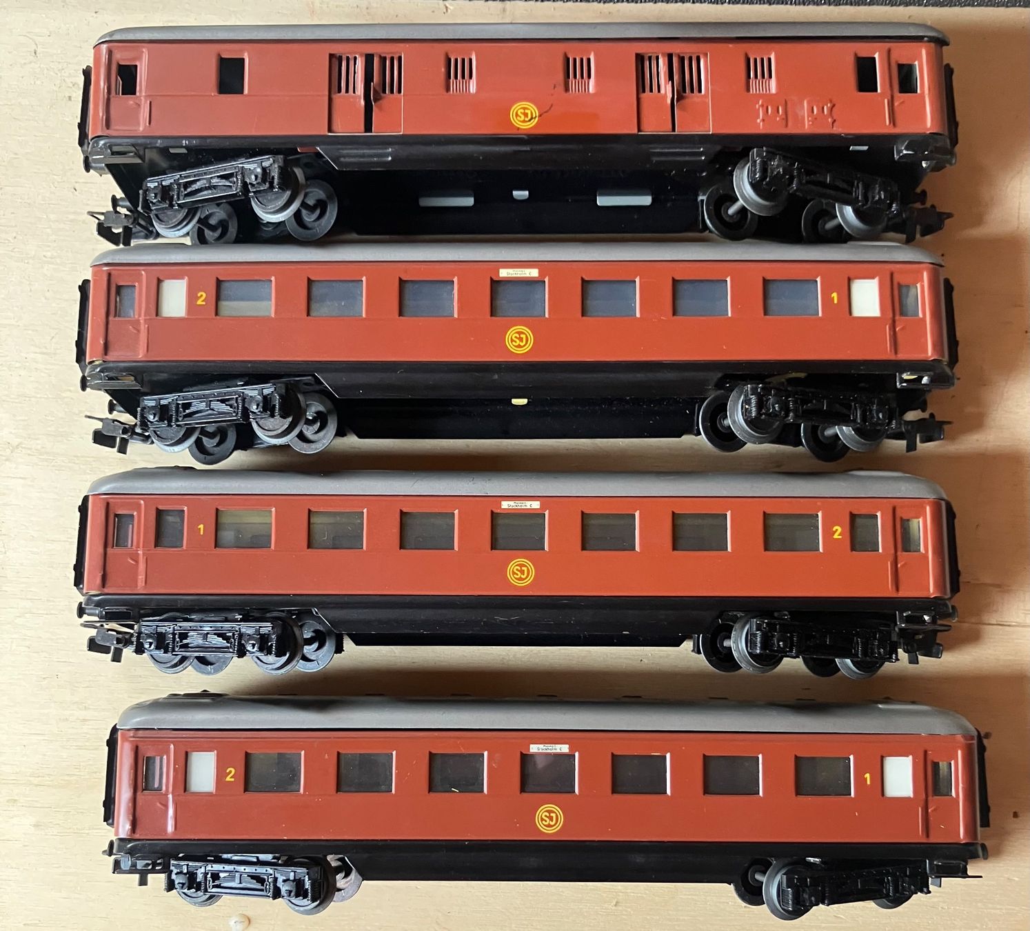 Märklin Modellini di ferrovie: 3 voitures et un fourgon Märklin des SJ – Usato da Dompierre VD venduto da immorentes