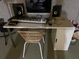 Bürotisch