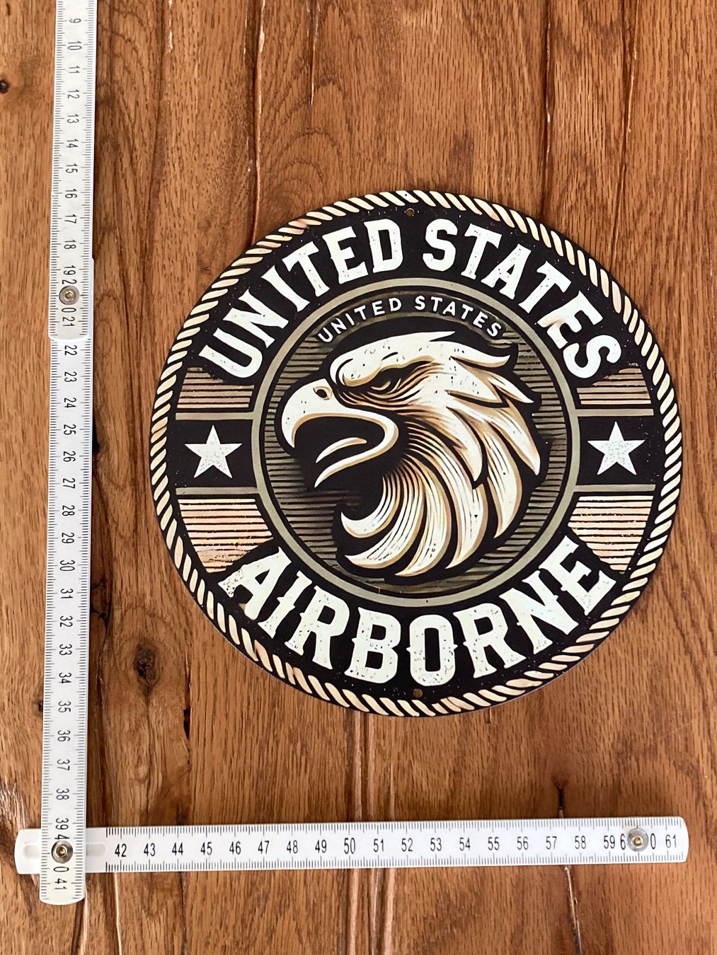 Insegne: Schönes US Airborne Blechschild / neu – Nuovo e nell'imballaggio originale da Bremgarten AG venduto da Eurotiz 1