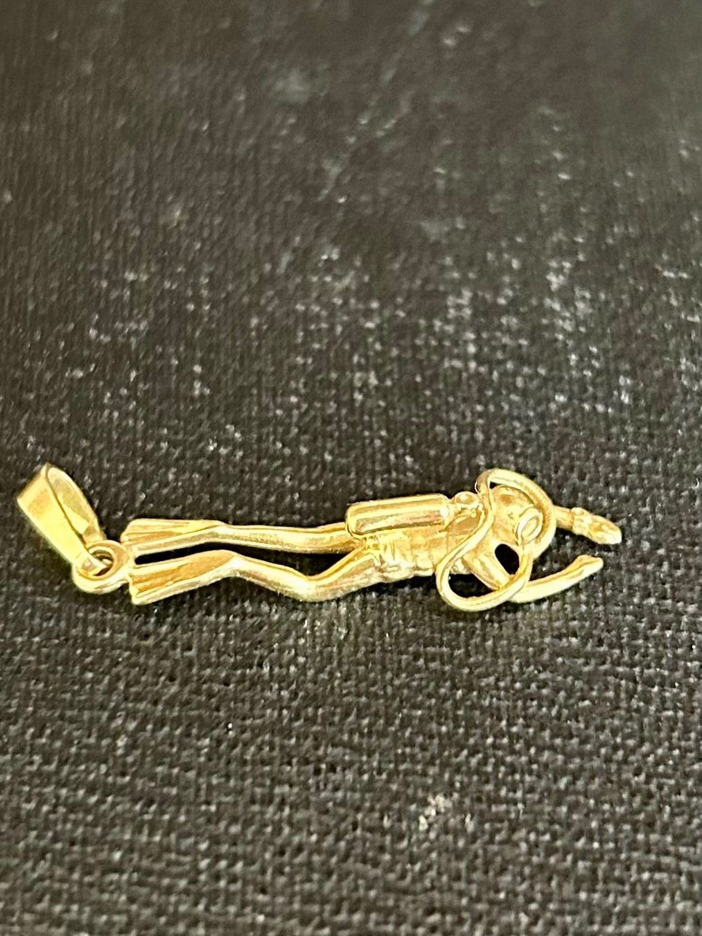 Anhänger: Anhänger Taucher Gelbgold – Neu (gemäss Beschreibung) aus Birmensdorf ZH von fumarin01