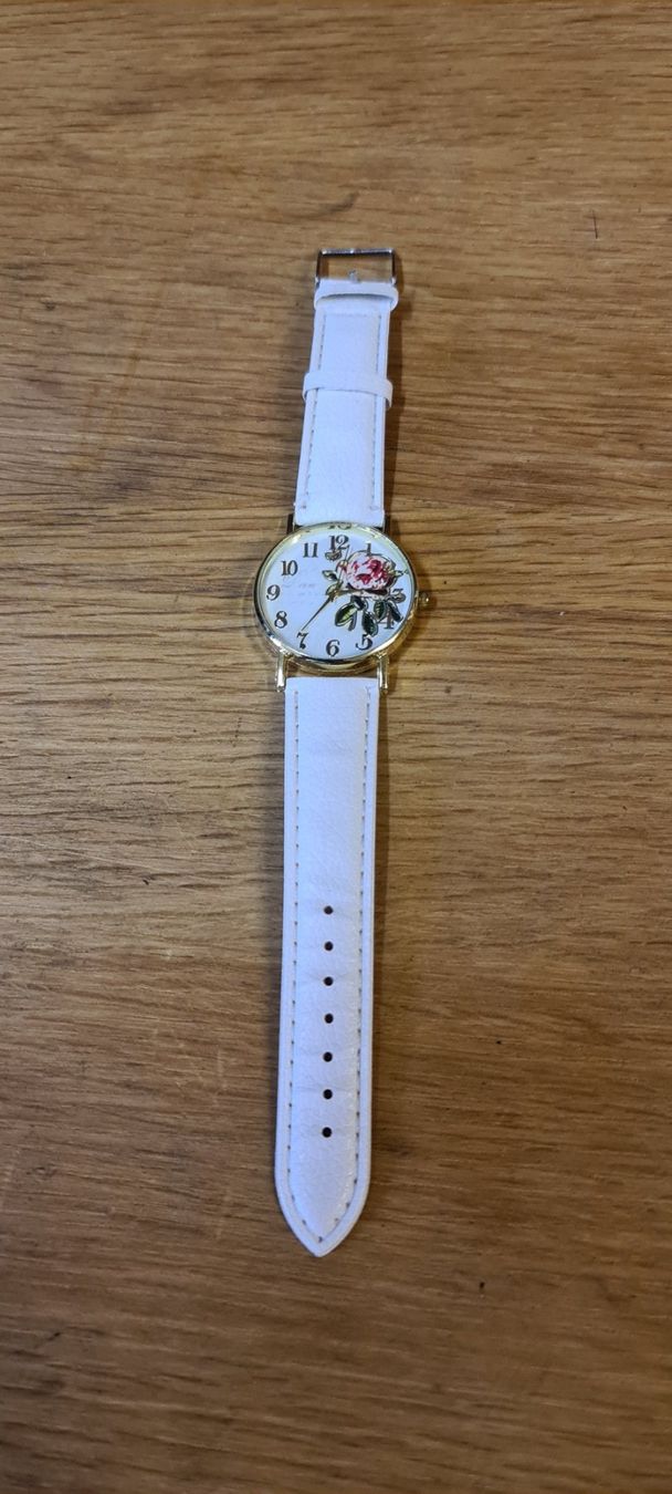 Orologi: Noname Damen Uhr – Usato da Sins venduto da sagitarius58 1