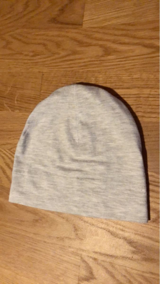 Migros Altro abbigliamento per bambino: Weiche, graue kappe, top Zustand – Usato da Wettingen venduto da Nini54