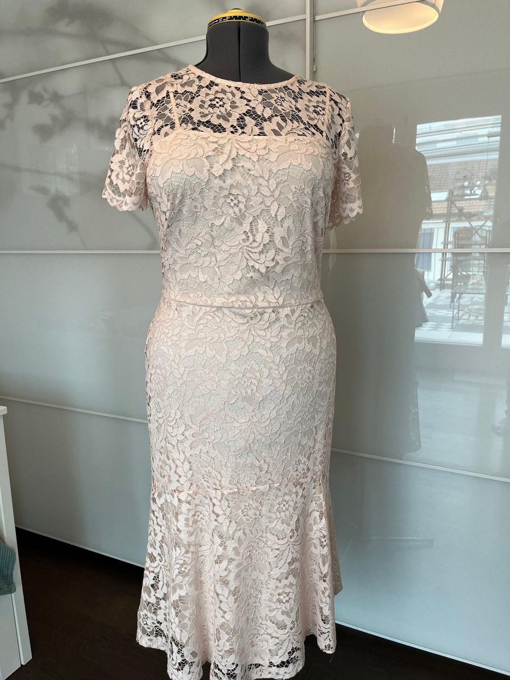 Ralph Lauren Kleider: hell Lachsfarbenes Abendkleid  Grösse 42, hellrosa – Neu (gemäss Beschreibung) aus Rümlang von Blume817