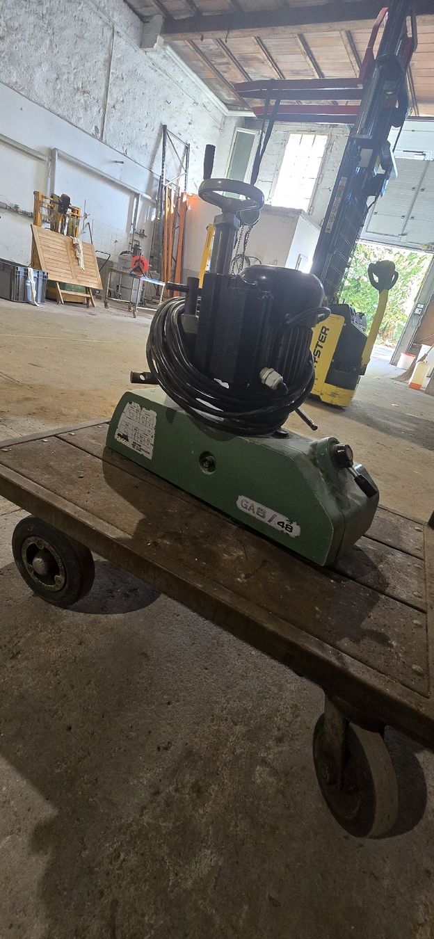 Toutes les machines: Vorschubapparat maschine – D'occasion à Weiningen ZH par ped_fbx2 3