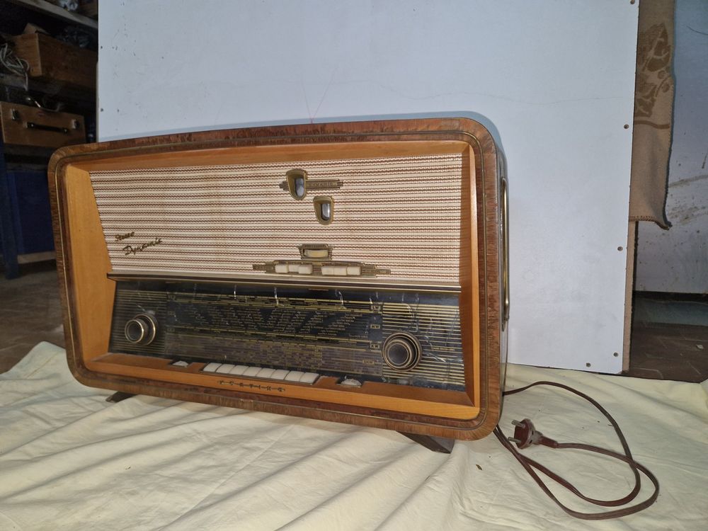Antiker Radio Hörting Stereo Dynamic (Gebraucht) in Berikon für CHF 40 ...