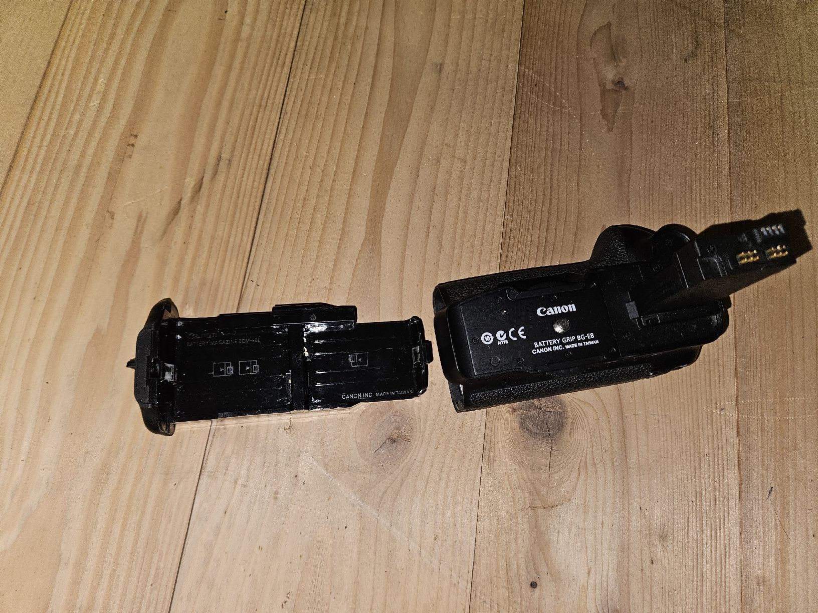 Batterie: Canon BG-E8 Batteriegriff - Gebraucht – Usato da Langenthal venduto da Ro_Gie 3