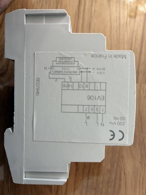 Elektronikbauteile: Télévariateur automate d'éclairage – Gebraucht aus Ménières von 30A 1