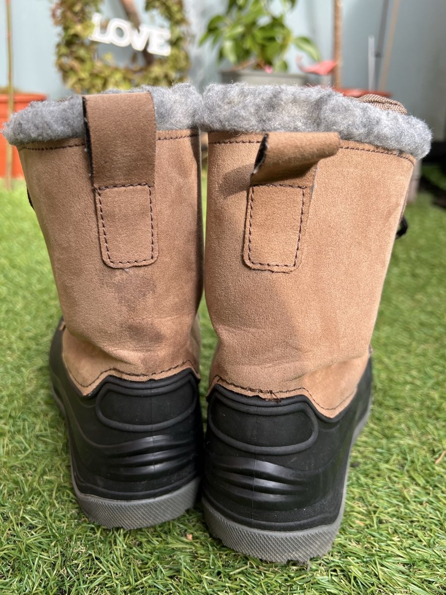 Schuhe für Jungen: Warm Winter Boots, Gr. 33 Kids – Gebraucht aus Horgen von CarmenRL 1