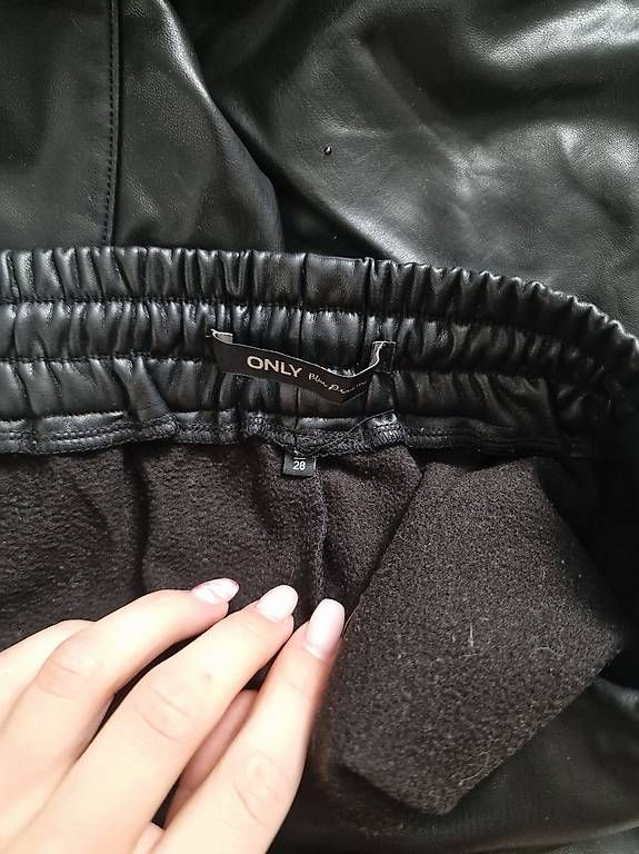 Leggings: Schwarze Leder Leggins – Nuovo e nell'imballaggio originale da Oberuzwil venduto da sam_l6bb 2