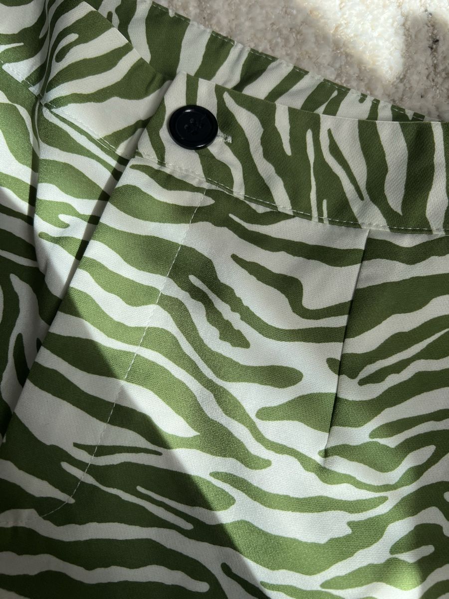 Shein Hosen: Zebra Print Pants – Gebraucht aus St. Gallen von trxcy 6