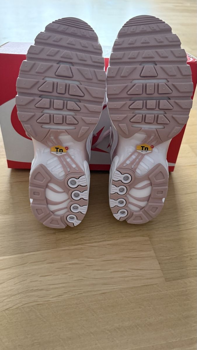 Nike Scarpe da donna: Nike Damen Schuhe Air Max Plus Gr. 38 neu – Nuovo e nell'imballaggio originale da Muttenz venduto da Zinni 1