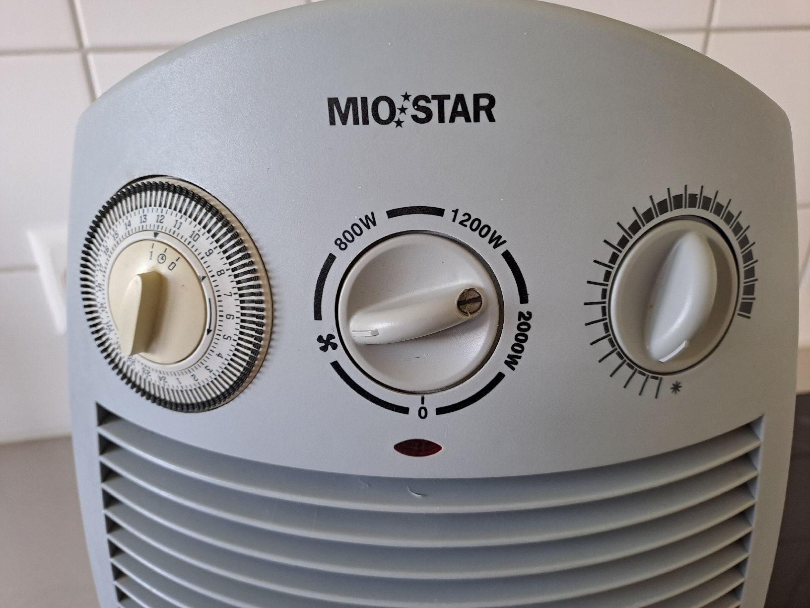 Mio Star Radiatori: Heizlüfter 2000W / chauffage d'appoint 2000W – Usato da Münchenwiler venduto da Martin_Riedi 1