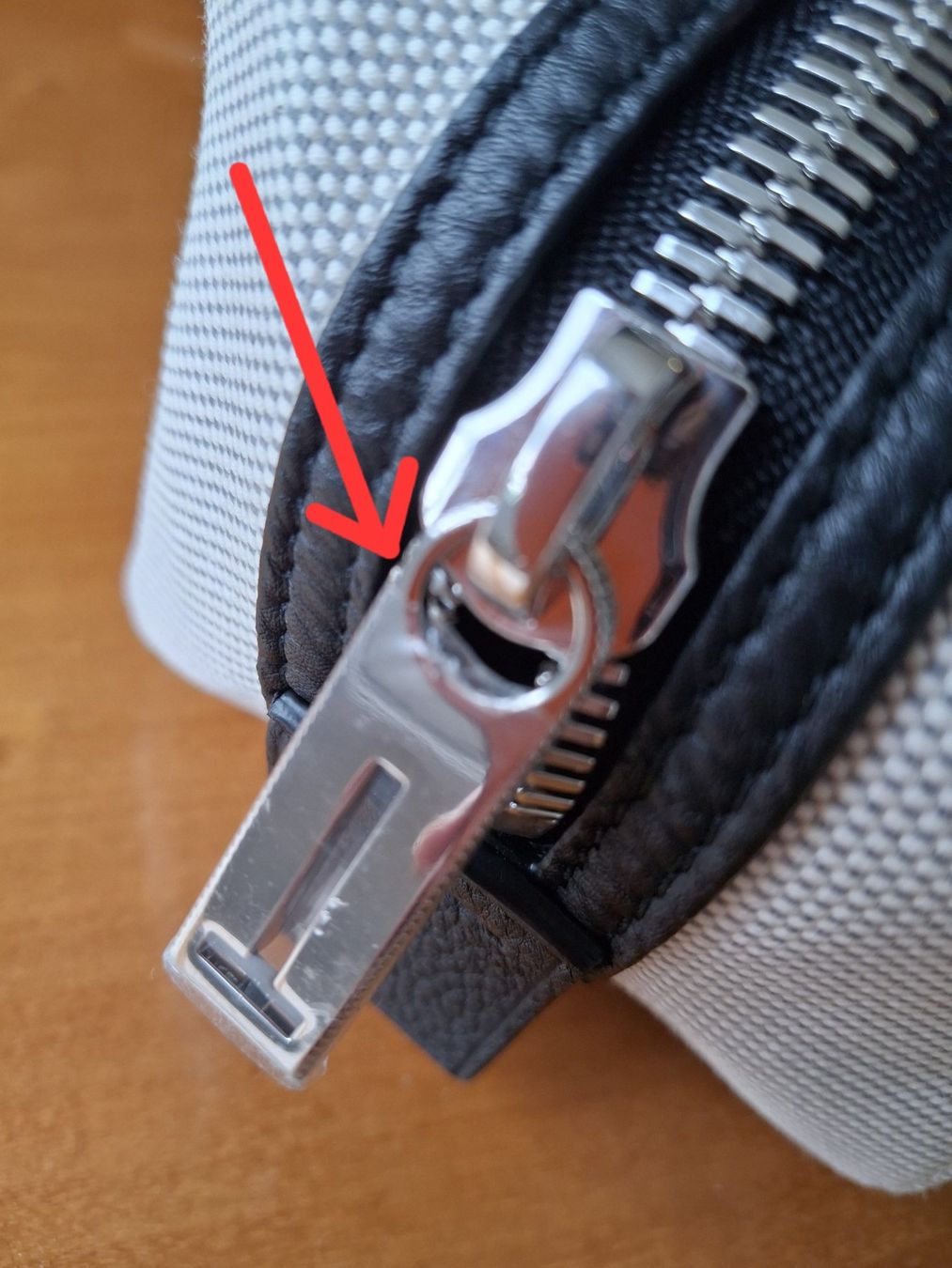 Custodie per cosmetici: Tiffany travel Necessaire – Nuovo (secondo la descrizione) da Gersau venduto da syl_5dsz 5