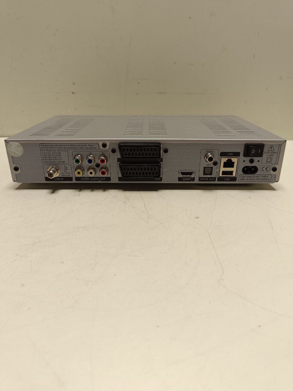 Technisat Ricevitori: TechniSat DIGIT HD8+ Receiver-Sofortnutzung(em39) – Usato da Künten venduto da Schnaepplihuus 1