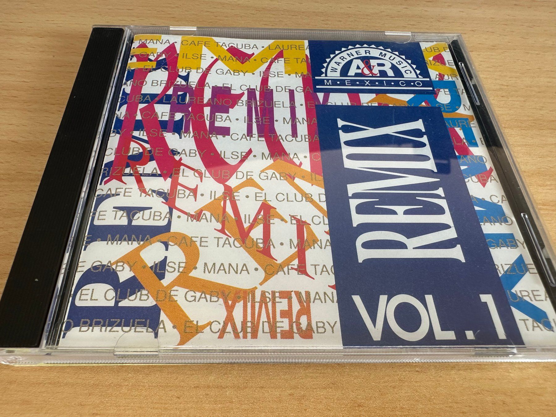CD: Various – Remix Vol. 1 – Usato da Rikon im Tösstal venduto da Alpenmutz