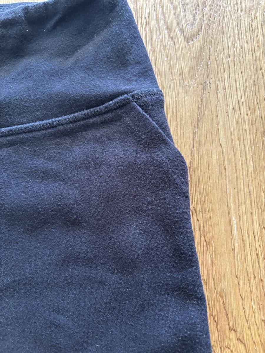 Leggings: Mandala Yogahose, Grösse M, schwarz – Usato da Biel-Benken BL venduto da frauvomfluss 1