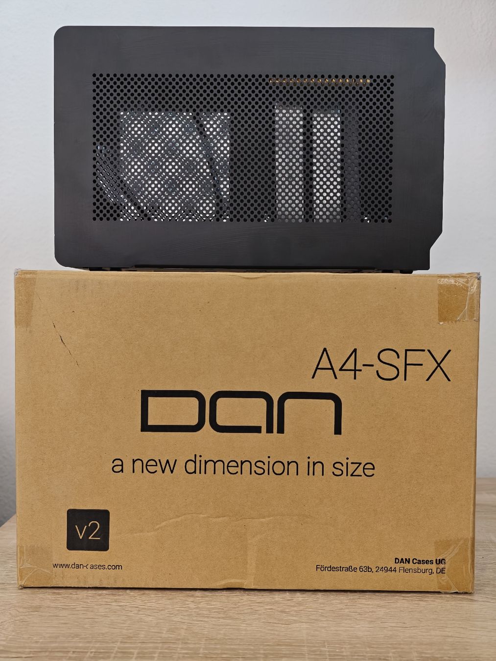 Lian Li Boîtiers: DAN Case A4-SFX V1 Mini-ITX – D'occasion à Luzern par gabriel.z 8