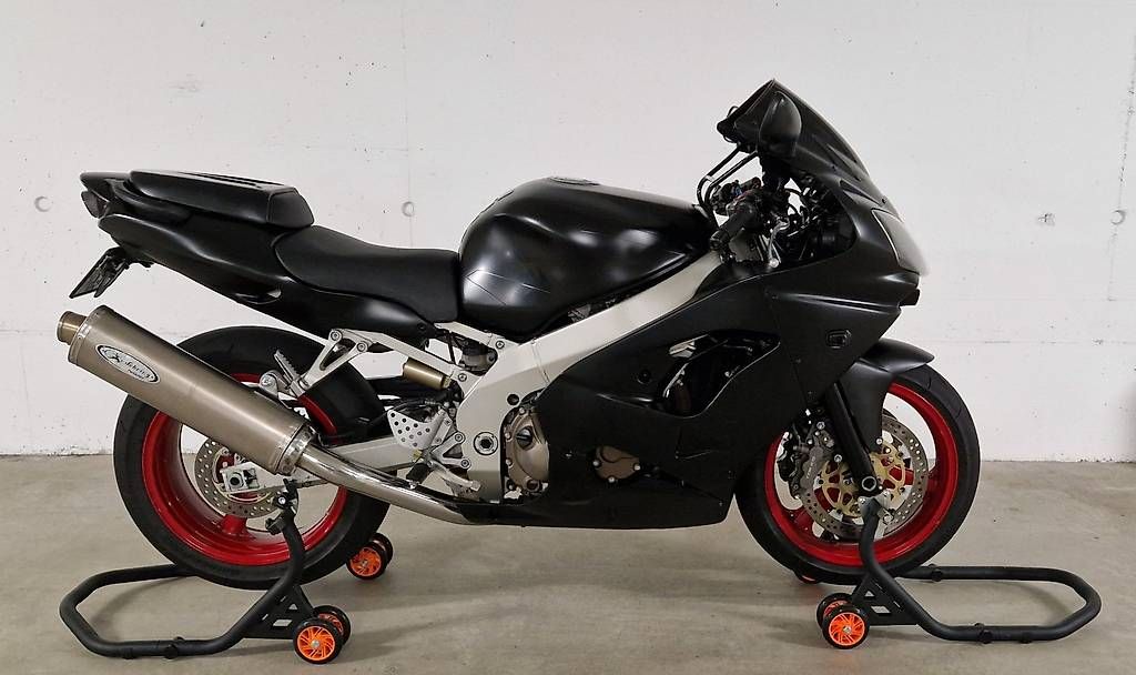 Kawasaki Strada: Kawasaki Ninja Zx9r – Usato da Bellach venduto da Swissrider46 1
