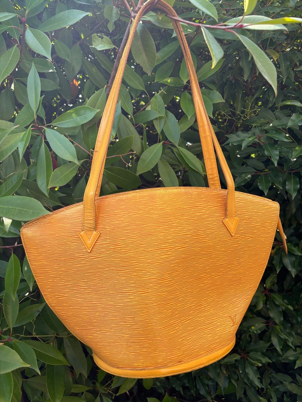 Louis Vuitton Borse da donna: Louis Vuitton Handtasche Gelb Epi Leder – Usato da Küsnacht ZH venduto da MaBaCa 1