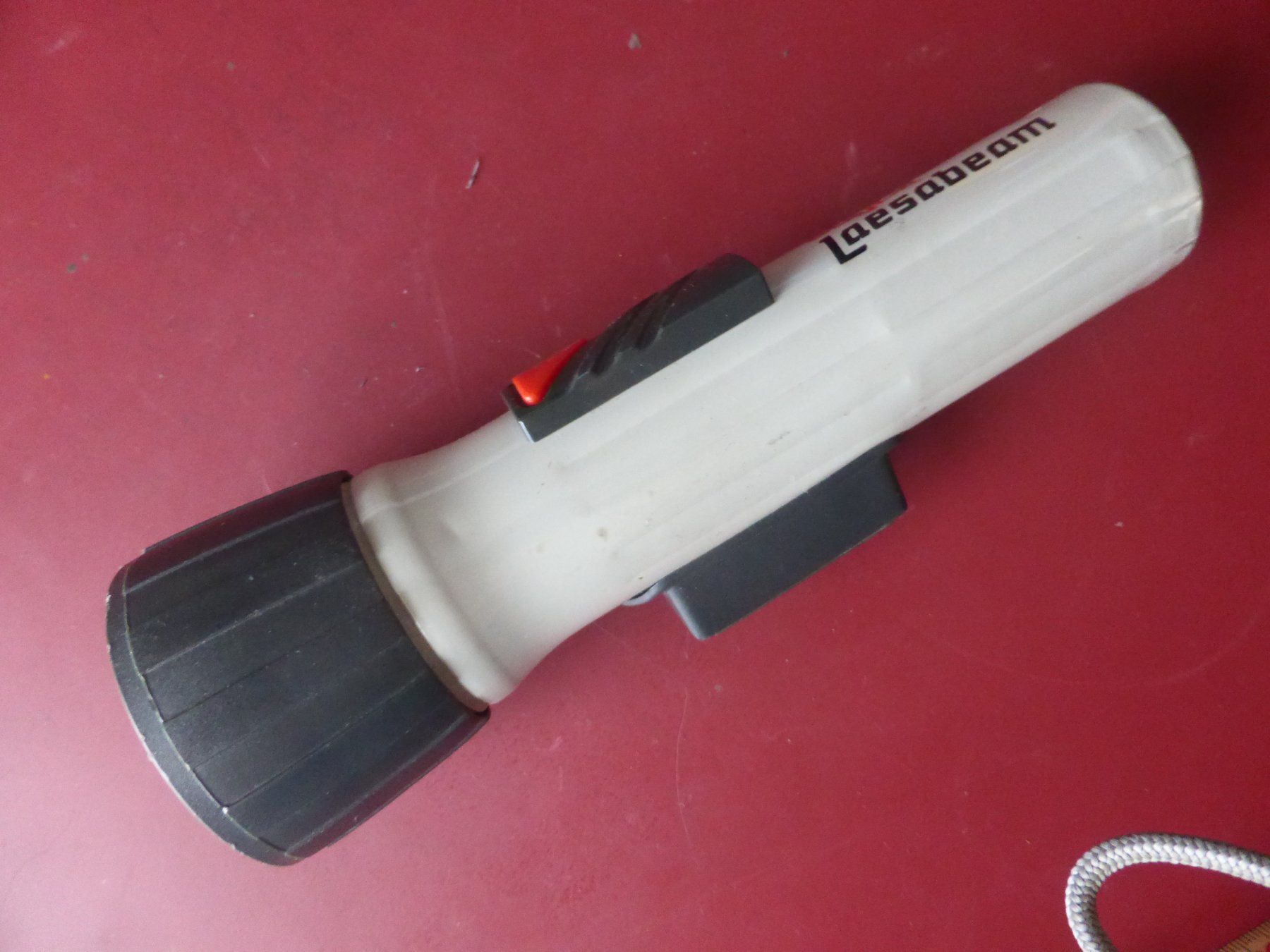 Lampade: Taschenlampe SONCA LAESABEAM mit Magnet – Usato da Triengen venduto da Nussbaum14 3