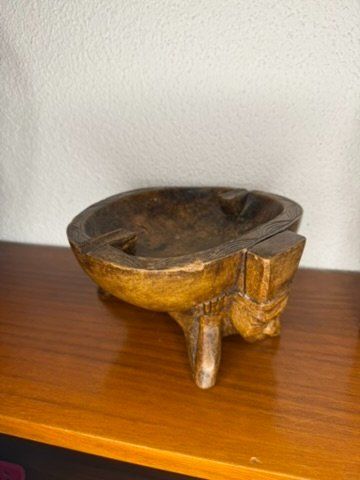 Alle Dekorationen: Geschnitzte Holzschale mit Figuren – Gebraucht aus Zürich von Alberto_zh 3