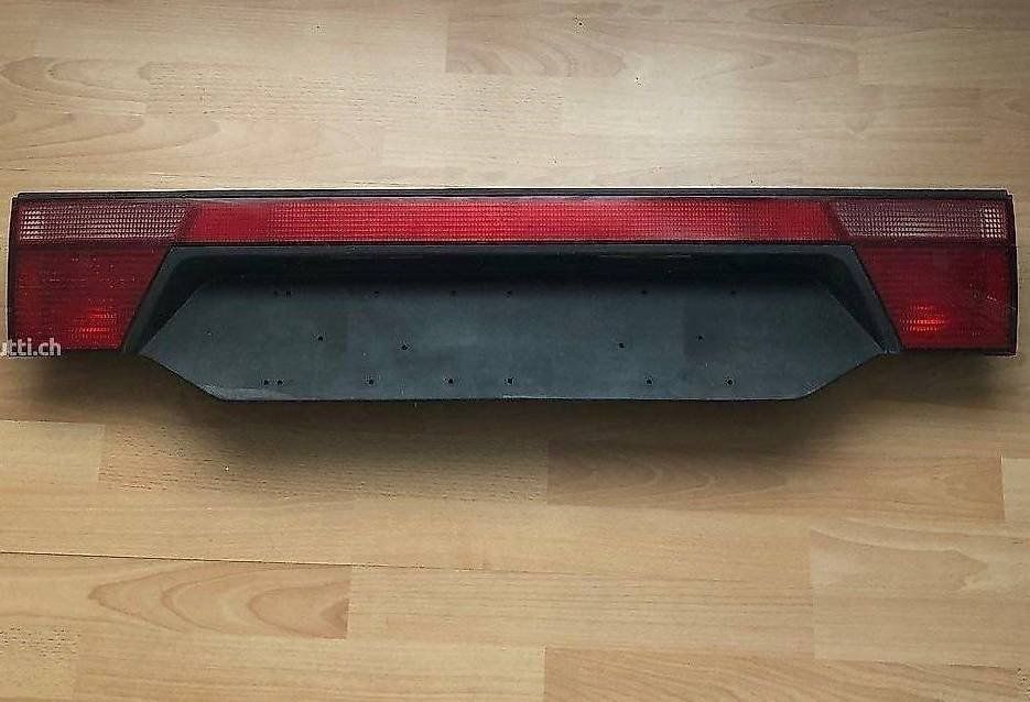 Alfa Romeo Tutti pezzi di ricambio auto: Alfa Romeo 155 Lichtband – Usato da Neuenhof venduto da Boh1
