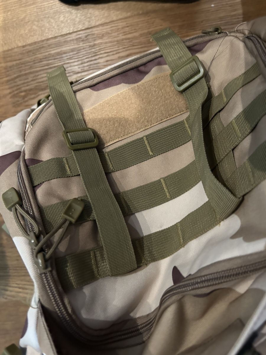 Zaini: U.S. Marines Tactical Rucksack. Neu.  – Nuovo (secondo la descrizione) da Heiligkreuz (Mels) venduto da Oldtimerfan03 3