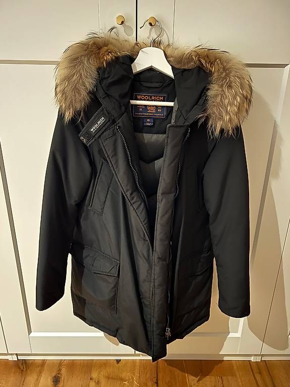 Giacche: Woolrich Arctic Parka / Damen Daunenjacke – Usato da Embrach venduto da Sofiiaa