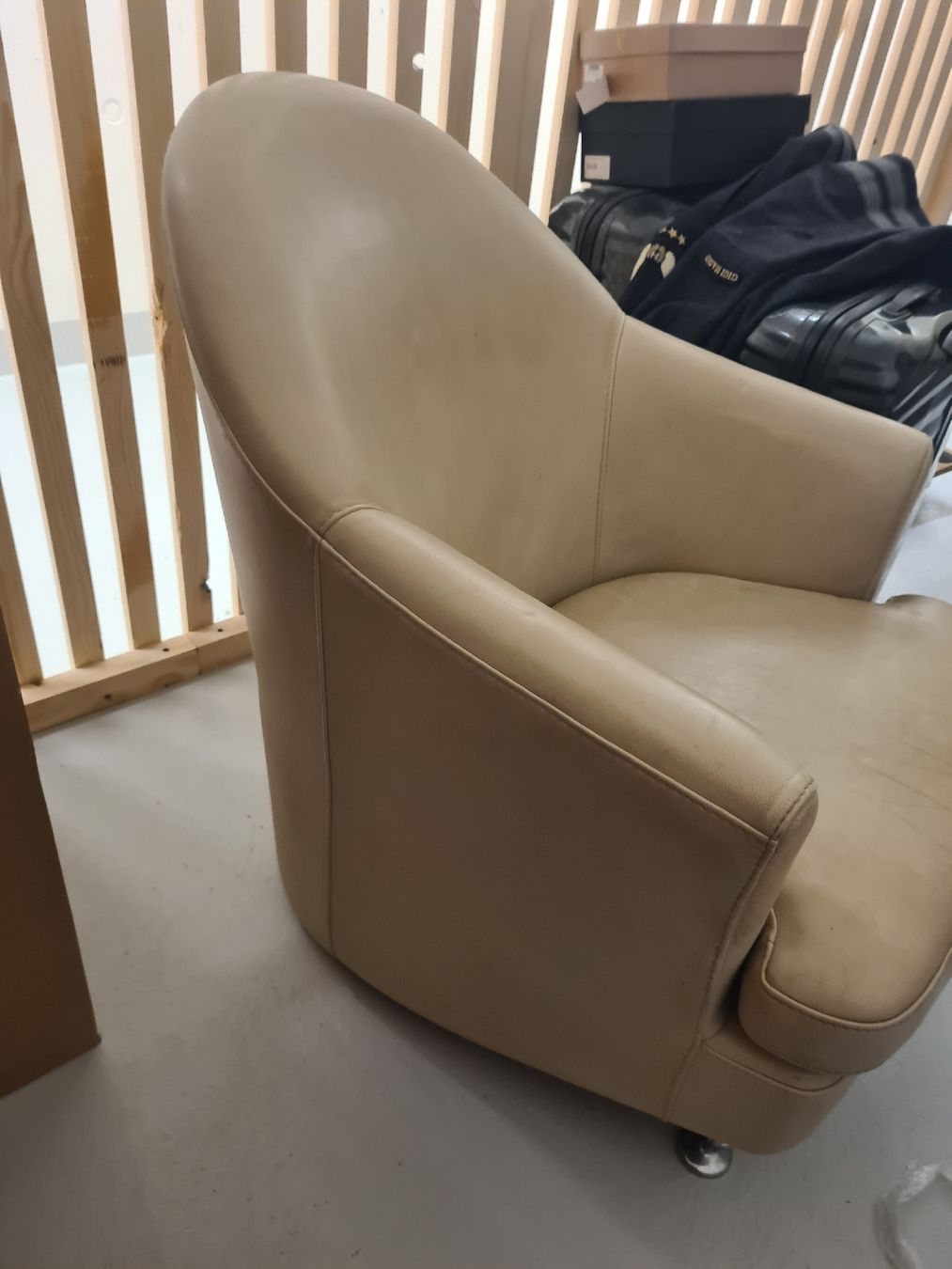 Poltrone: Leder Cocktailsessel  – Usato da Kreuzlingen venduto da ane_2rk7 1
