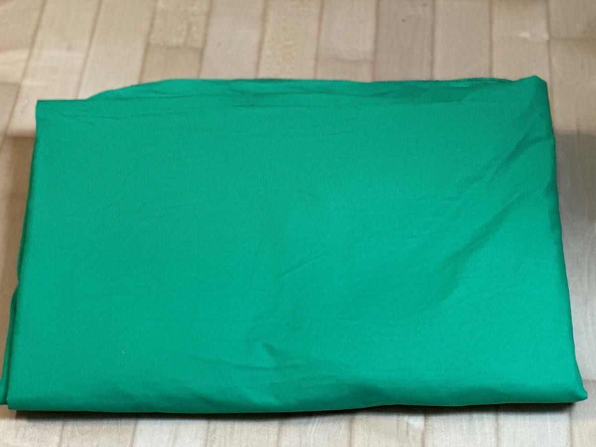 Altri Accessori: Large Green Chroma-Key Screen Cotton Background – Usato da Bülach venduto da ViktoriiaMatus 1