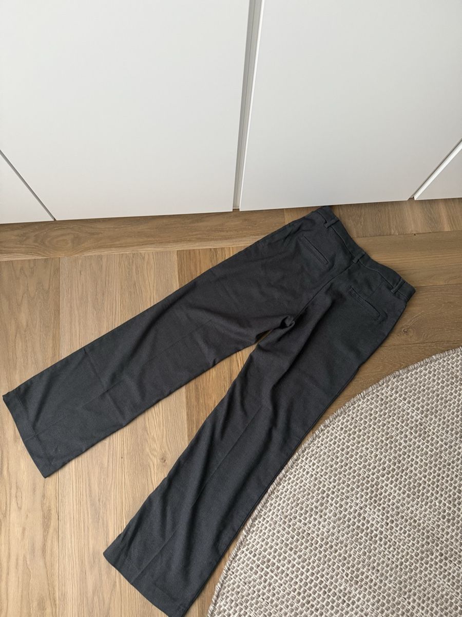 Monki Pantaloni: Monki straight leg Hose 38 – Usato da Gümligen venduto da kleiderschrankbe6 3